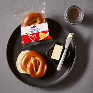 EMMI Premium Butterbrezel, einzelverp. EMMI Premium Butterbrezel, einzelverp.