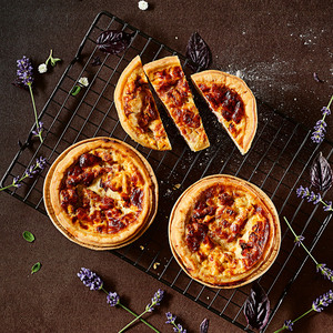 Quiche Lorraine Ø 10cm Quiche Lorraine Ø 10cm
