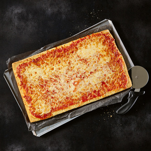 GN-Blechpizza Margherita 29x49cm GN-Blechpizza Margherita 29x49cm